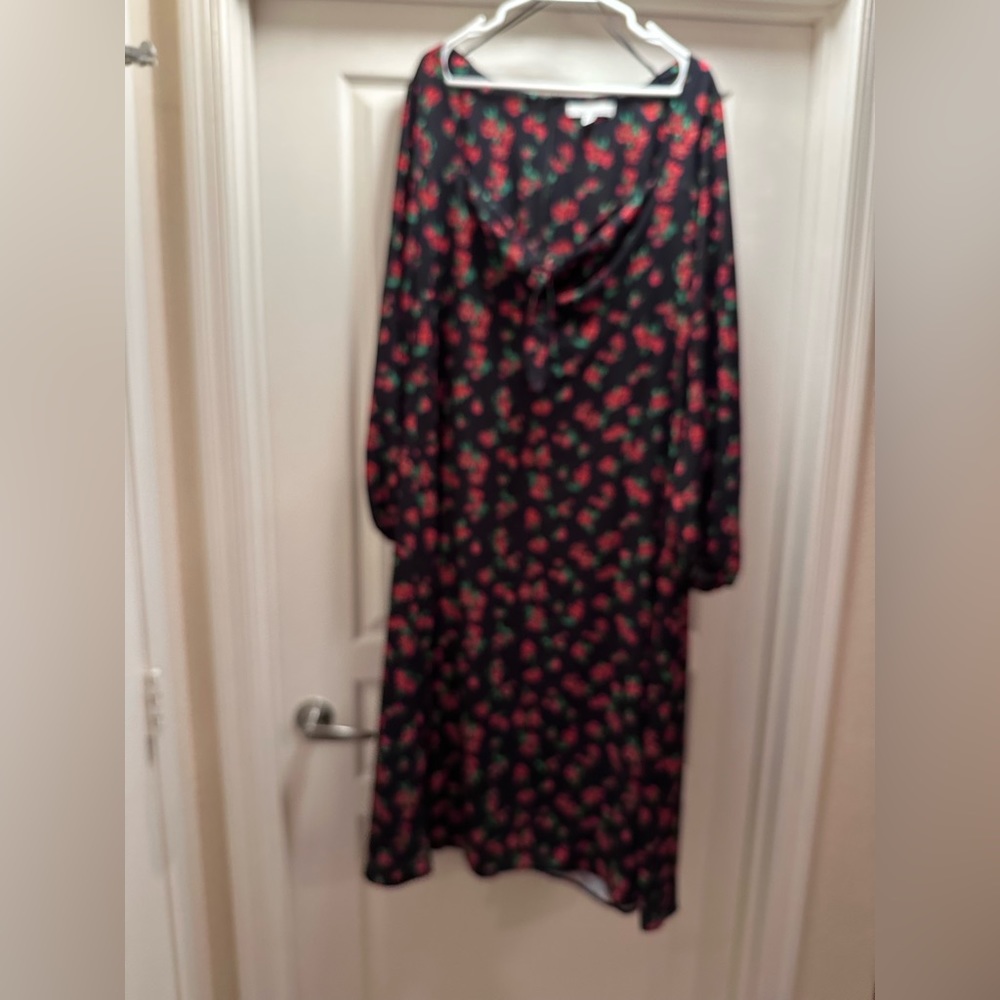 Floral dress with tie knot
